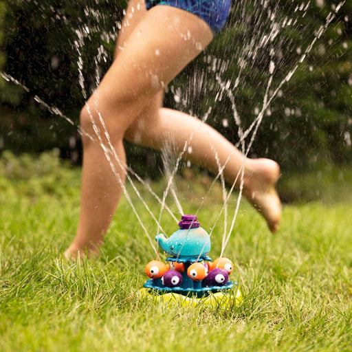 B Toys - Whirly Whale Sprinkler - Limolin 